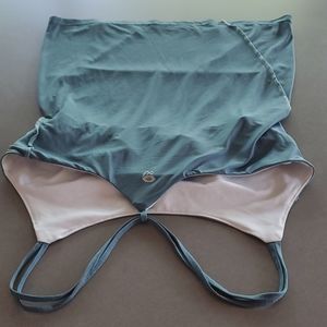 Mountain Hardware tank